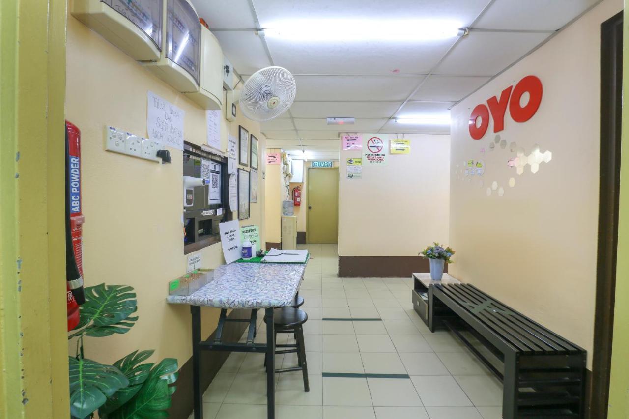 Oyo 90162 Aj Hotel Kuala Berang Екстериор снимка