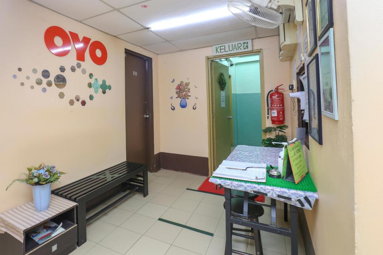 Oyo 90162 Aj Hotel Kuala Berang Екстериор снимка